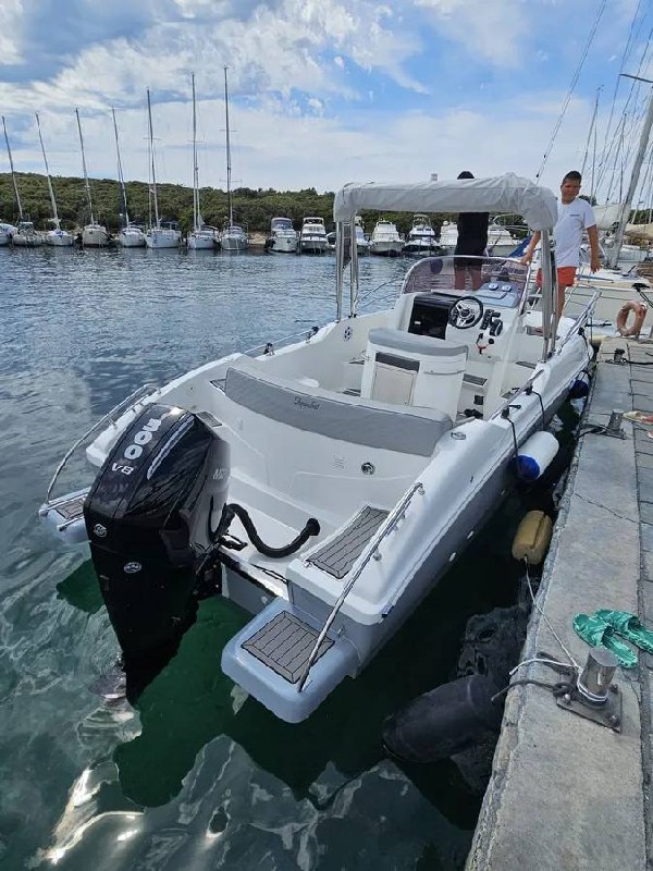 Speedboat um 12Uhr